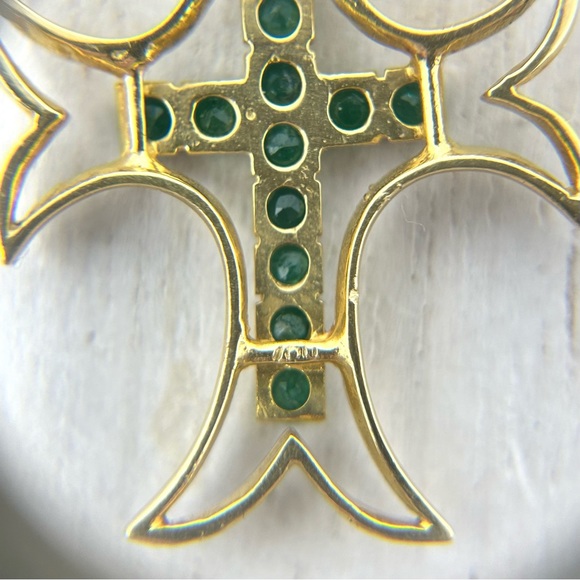 Solid 18K, genuine emeralds cross pendant - Picture 10 of 12